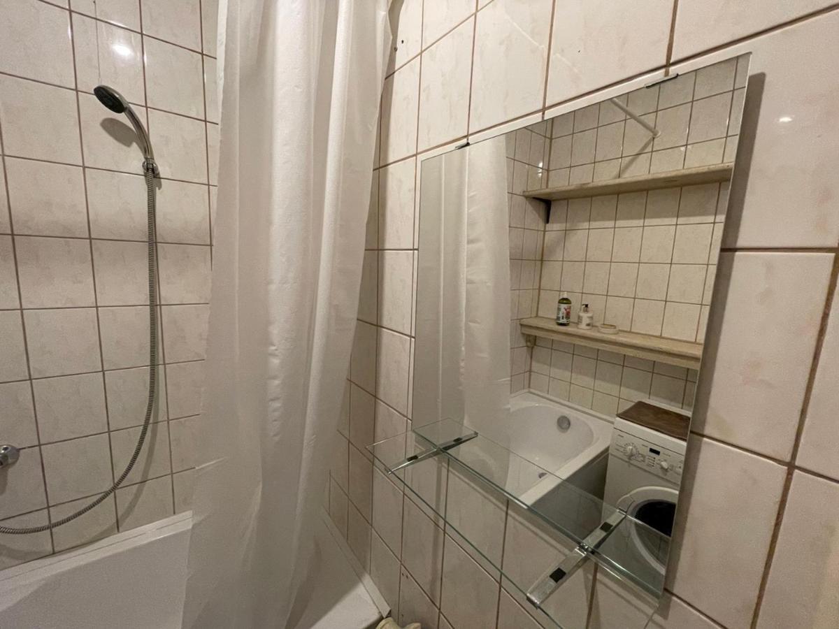 A Cozy Apartment With A Wonderful View Of The River In The Old Town Of Wilno Zewnętrze zdjęcie
