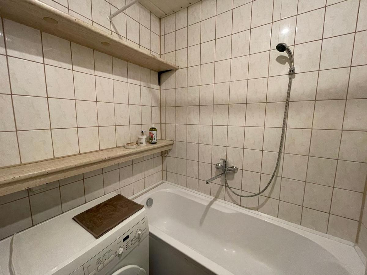 A Cozy Apartment With A Wonderful View Of The River In The Old Town Of Wilno Zewnętrze zdjęcie